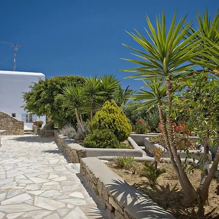 מלון דירות Evagelia's Place 2*