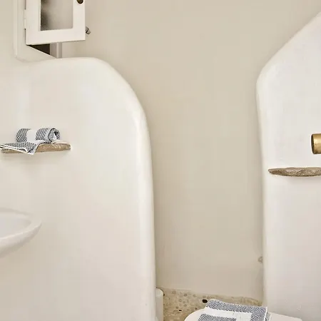 Evagelia's Place 3*
