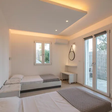 Evagelia's Place Апарт-отель
